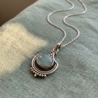 Vintage Green Stone Necklace