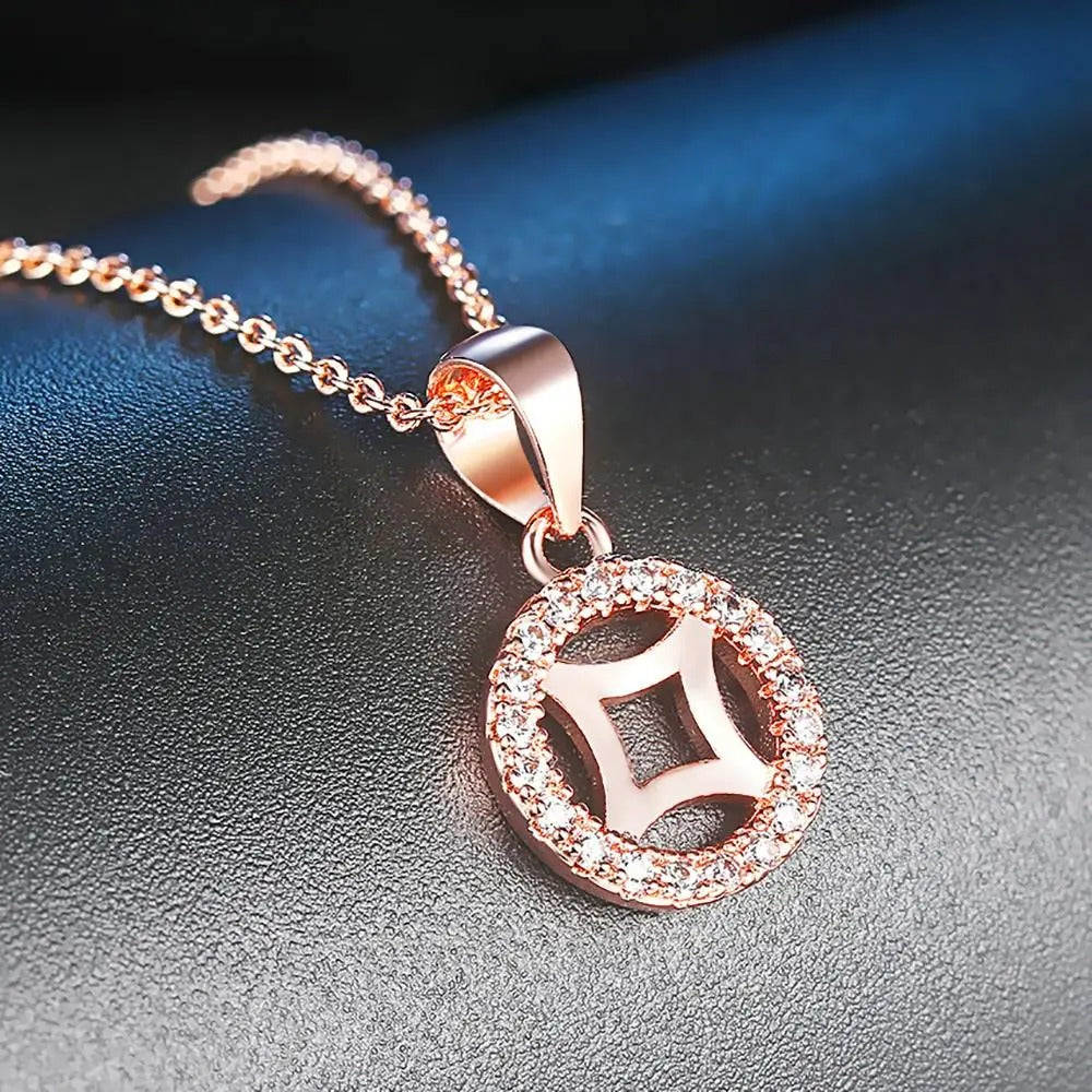 Classic Rose Gold Crystalline Circle Pendant Necklace-Lydieannejewelry